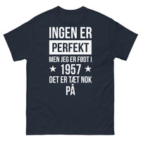 Thumbnail for T-shirt 1957 marine - Ingen er perfekt