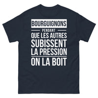 Thumbnail for T-shirt Bourguignons marine face - Pendant que les autres subissent la pression, on la boit