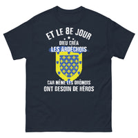Thumbnail for T-shirt Ardéchois marine - 8e jour: héros ardéchois