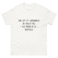 Thumbnail for T-shirt Une Lot-et-Garonnaise Ne Vieillit Pas, Elle Prend de la Bouteille