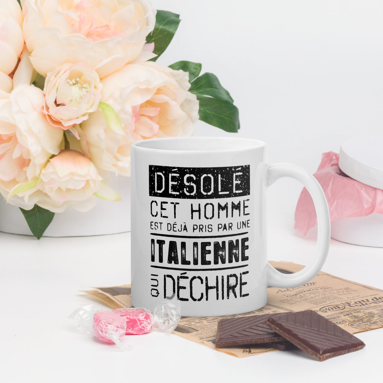 Mug Blanc Brillant Cadeau Saint Valentin : Désolé ce mec est pris par une Italienne
