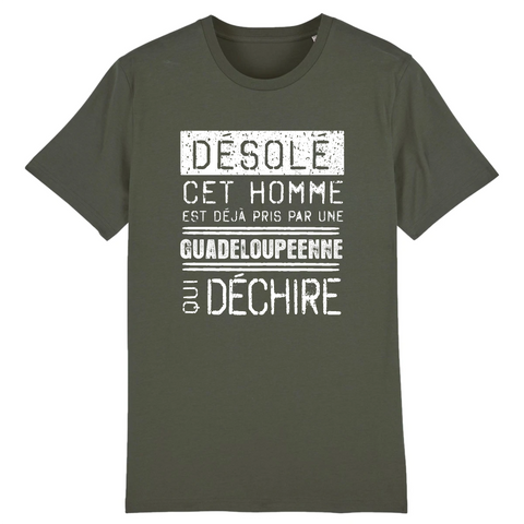 Désolé cet homme est pris par une Guadeloupéenne qui déchire - T-shirt coton bio 100 % - imprimé FR - Ici & Là - T-shirts & Souvenirs de chez toi