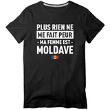 Plus rien ne me fait peur ma femme est Moldave - T-shirt standard - imprimé FR - Ici & Là - T-shirts & Souvenirs de chez toi