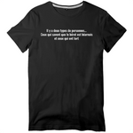 Il y a deux types de personnes - béret - Béarn- T-shirt unisexe standard - impression fr - Ici & Là - T-shirts & Souvenirs de chez toi