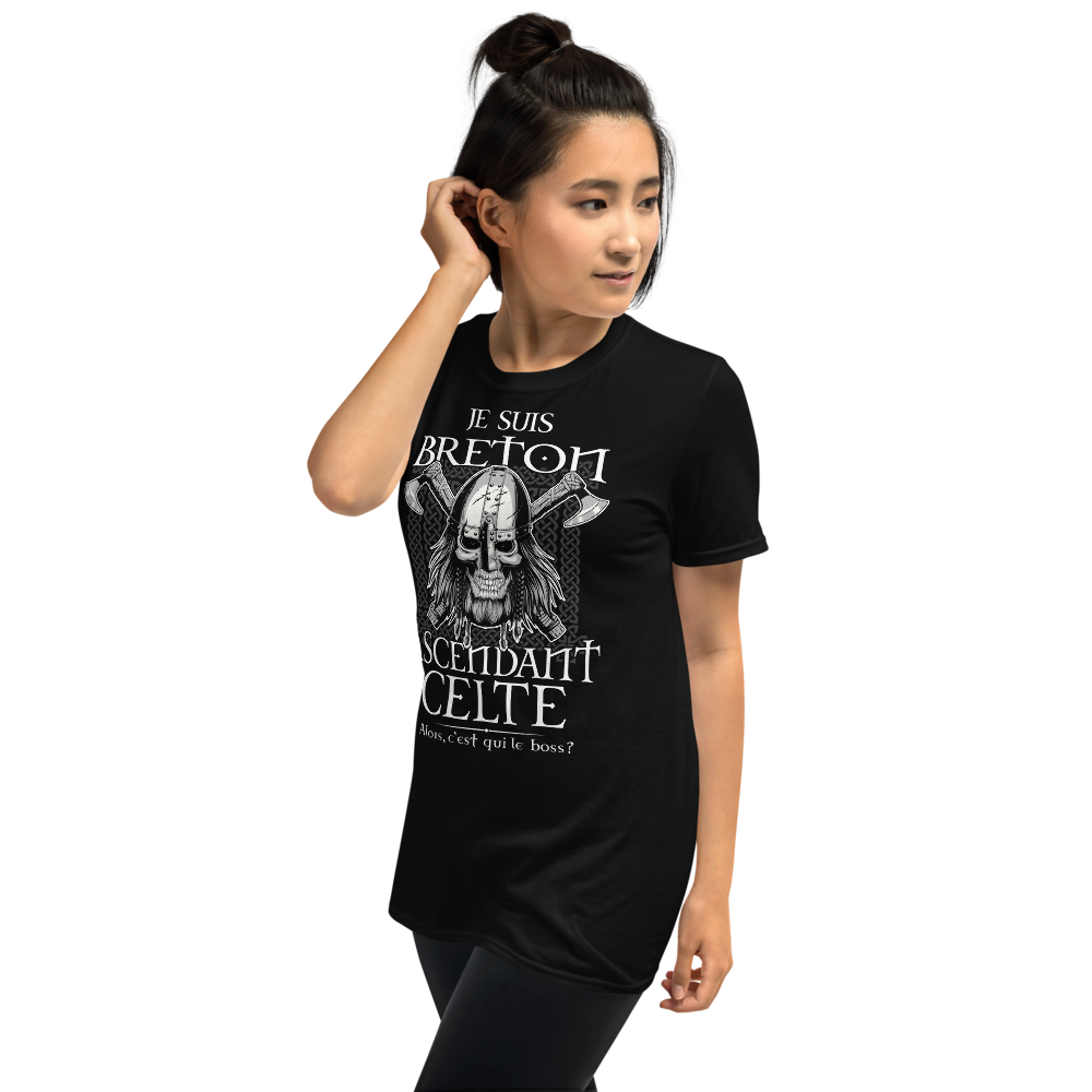 Breton Ascendant Celte, alors c'est qui le boss -  T-Shirt standard - Ici & Là - T-shirts & Souvenirs de chez toi