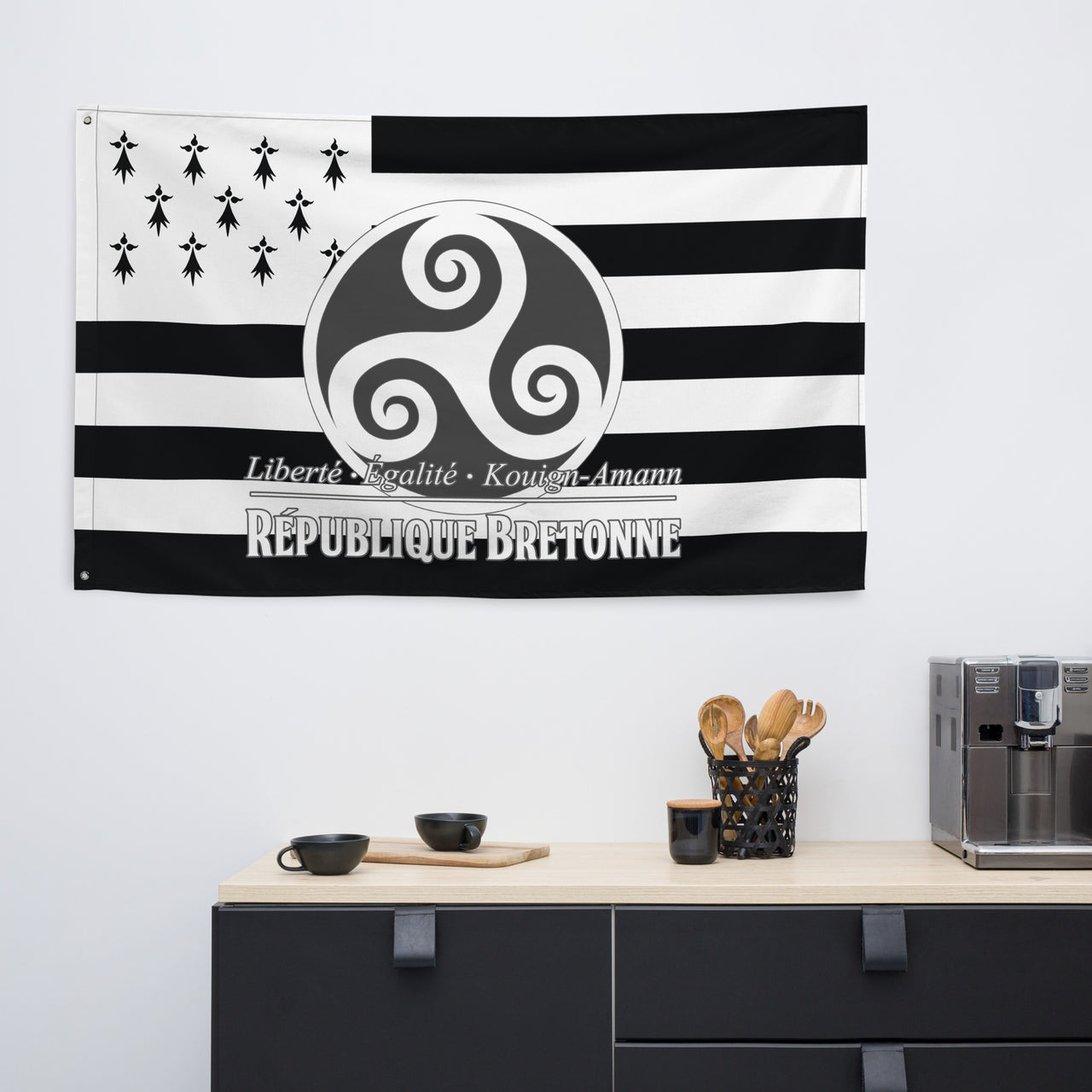 Drapeau Breton PREMIUM - Humour & décoration - République Bretonne et Kouign Amann