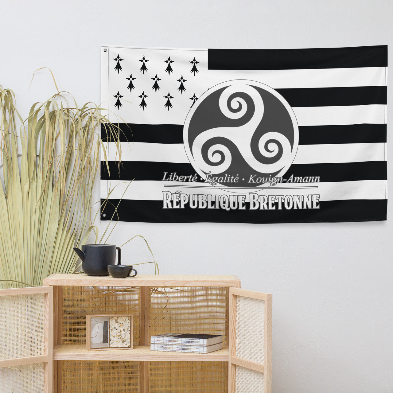 Drapeau Breton PREMIUM - Humour & décoration - République Bretonne et Kouign Amann