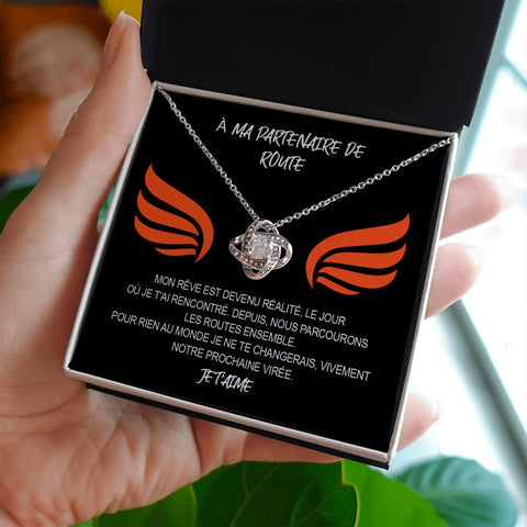 Collier Pierre de L'INFINI - Cadeau et carte pour une Mortarde - Bijouterie