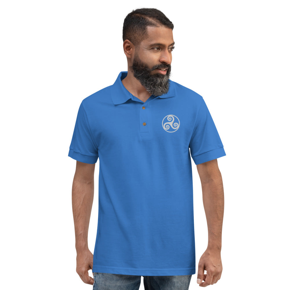 Triskel Breton - Polo Brodé - Ici & Là - T-shirts & Souvenirs de chez toi