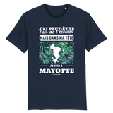 J'ai peut-être l'air de t'écouter mais dans ma tête je suis à Mayotte - T-shirt 100 % bio imprimé en France - Ici & Là - T-shirts & Souvenirs de chez toi