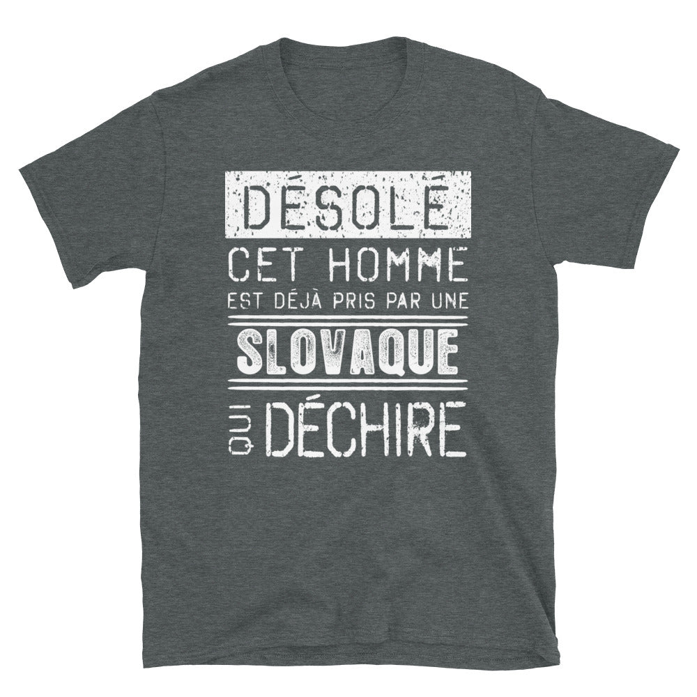 T-shirt Slovaque bleu marine - Désolé ce mec est pris par une fille qui déchire