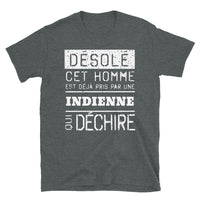 Thumbnail for T-shirt Indienne bleu marine - Désolé ce mec est pris par une fille qui déchire