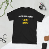 Normandie - Leis ptits cats - Deux lions léopardés - T-shirt Unisexe à Manches Courtes - Ici & Là - T-shirts & Souvenirs de chez toi