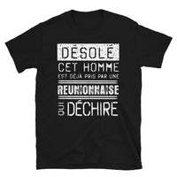 Thumbnail for T-shirt Réunion noir - Désolé ce mec est pris par une fille