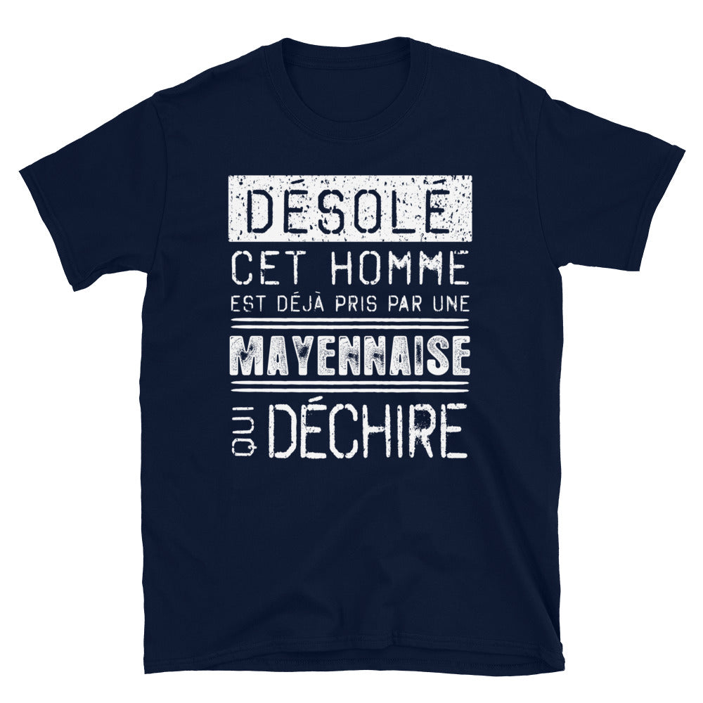 T-shirt Mayenne noir dos - Désolé ce mec est pris par une fille qui déchire
