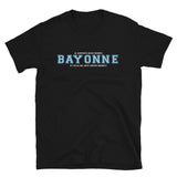 Bayonne vs Équipe -  T-Shirt standard - Ici & Là - T-shirts & Souvenirs de chez toi