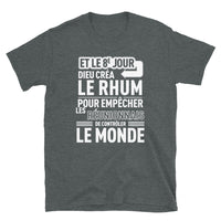 Thumbnail for 8e jour Dieu créa le Rhum pour empêcher les Réunionnais - T-shirt Standard - Ici & Là - T-shirts & Souvenirs de chez toi