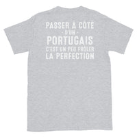 Thumbnail for T-shirt Portugal gris foncé dos - Frôler la perfection avec humour