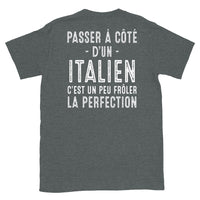 Thumbnail for T-shirt Italie gris foncé - Frôler la perfection avec humour