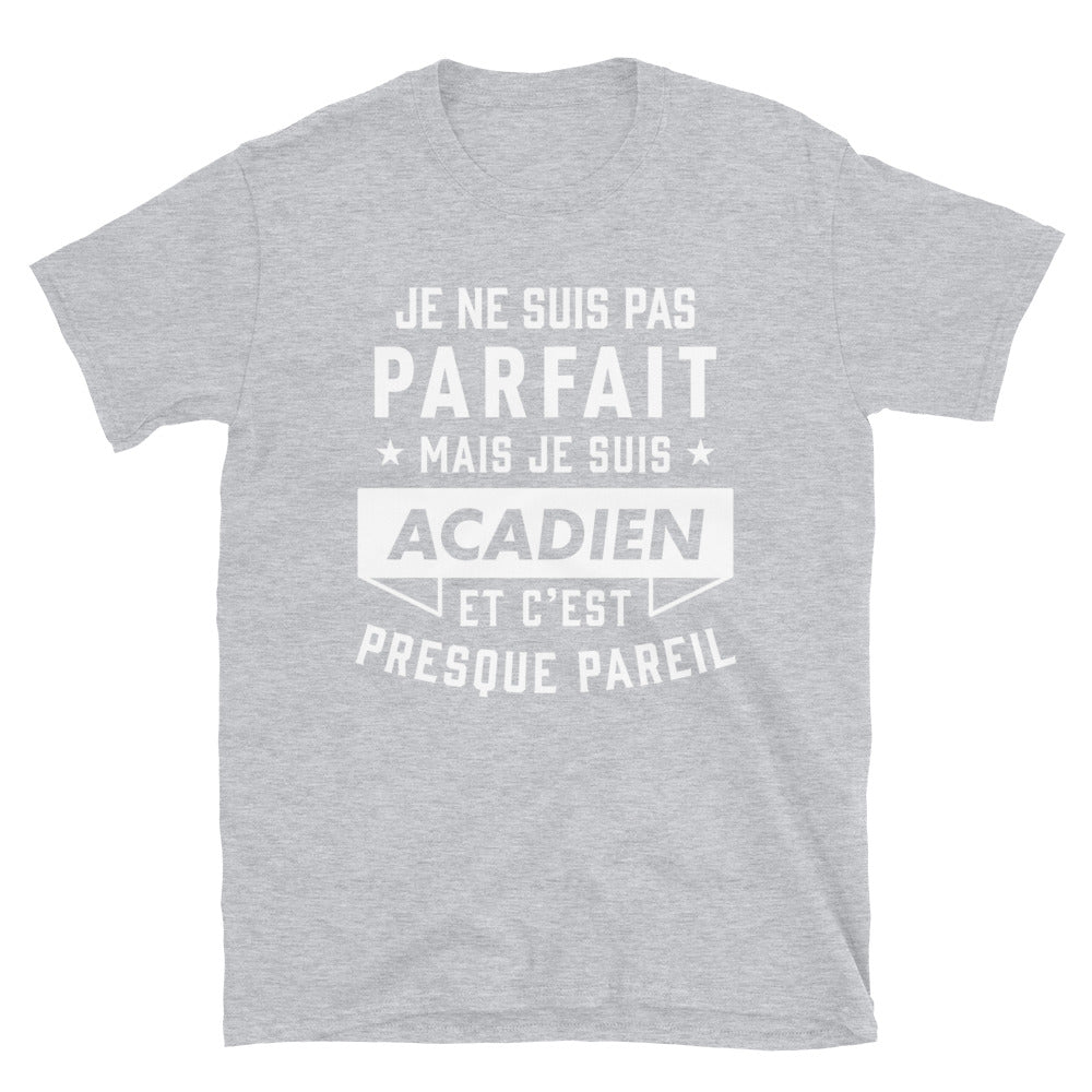 T-shirt Acadien bleu marine dos - Confort et fierté locale
