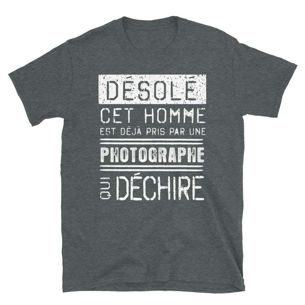 T-shirt humour bleu marine - Désolé ce mec est pris par une fille