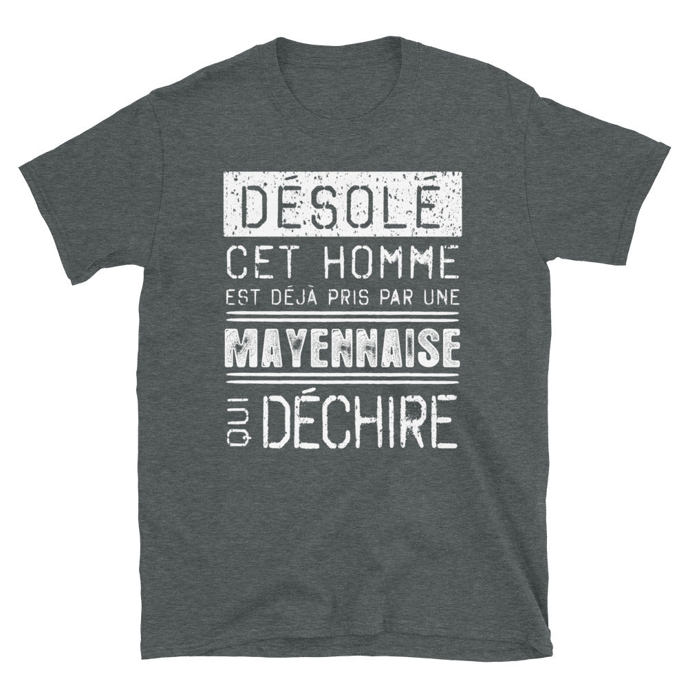 T-shirt Mayenne bleu marine - Désolé ce mec est pris par une fille qui déchire