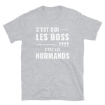 Les Boss, c'est les Normands - T-shirt Standard - Ici & Là - T-shirts & Souvenirs de chez toi