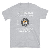 Espion en Normandie -  T-Shirt standard - Ici & Là - T-shirts & Souvenirs de chez toi