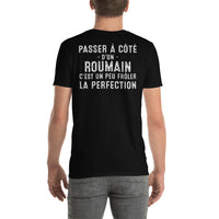 Thumbnail for T-shirt Roumain noir dos - Frôler la perfection avec humour