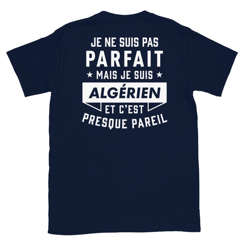 parfait-algerien - Imprimé DOS - T-shirt Standard - Ici & Là - T-shirts & Souvenirs de chez toi