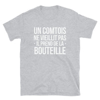 Thumbnail for Comtois ne vieillit pas - Bouteille - T-shirt Standard - Ici & Là - T-shirts & Souvenirs de chez toi