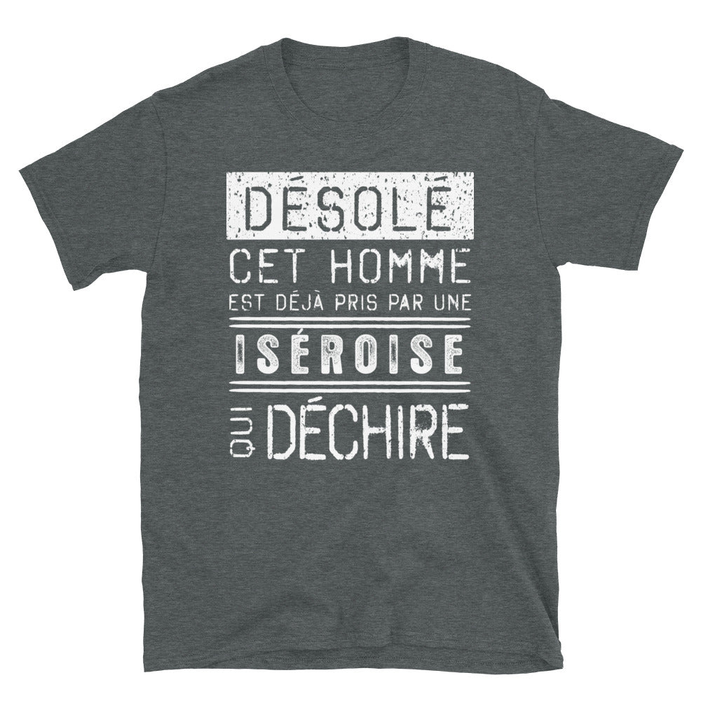 T-shirt Iseroise bleu marine - Désolé, ce mec est pris par une fille qui déchire
