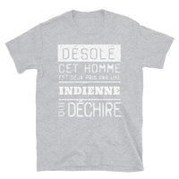 Thumbnail for T-shirt Indienne bleu marine dos - Désolé ce mec est pris par une fille qui déchire