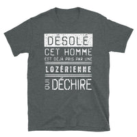Thumbnail for T-shirt Lozère bleu marine - Désolé ce mec est pris par une fille qui déchire
