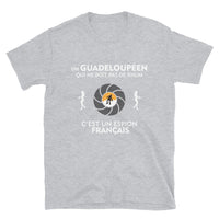 Thumbnail for Espion en Guadeloupe -  T-Shirt standard - Ici & Là - T-shirts & Souvenirs de chez toi