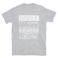 Thumbnail for Désolé pris par un Réunionnaise -  T-Shirt standard - Ici & Là - T-shirts & Souvenirs de chez toi