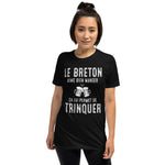 Le Breton adore manger - T-shirt Standard - Ici & Là - T-shirts & Souvenirs de chez toi