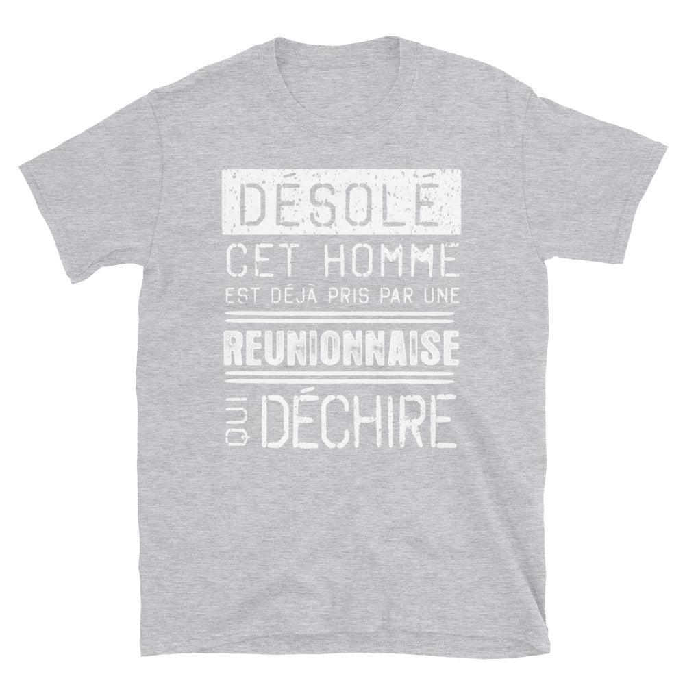 T-shirt Réunion bleu marine dos - Désolé ce mec est pris par une fille