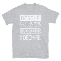 Thumbnail for T-shirt Réunion bleu marine dos - Désolé ce mec est pris par une fille