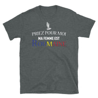Thumbnail for T-shirt Roumain gris foncé - Priez pour moi ma femme est Roumaine