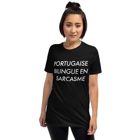 Portugaise Sarcasme - T-shirts Unisexe Standard - Ici & Là - T-shirts & Souvenirs de chez toi