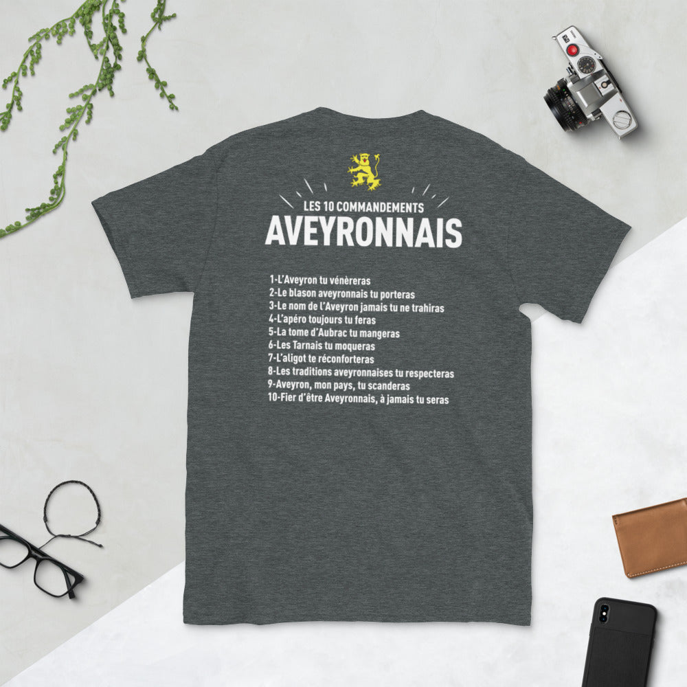 Aveyronnais - 10 commandements - T-shirt Standard v - Ici & Là - T-shirts & Souvenirs de chez toi