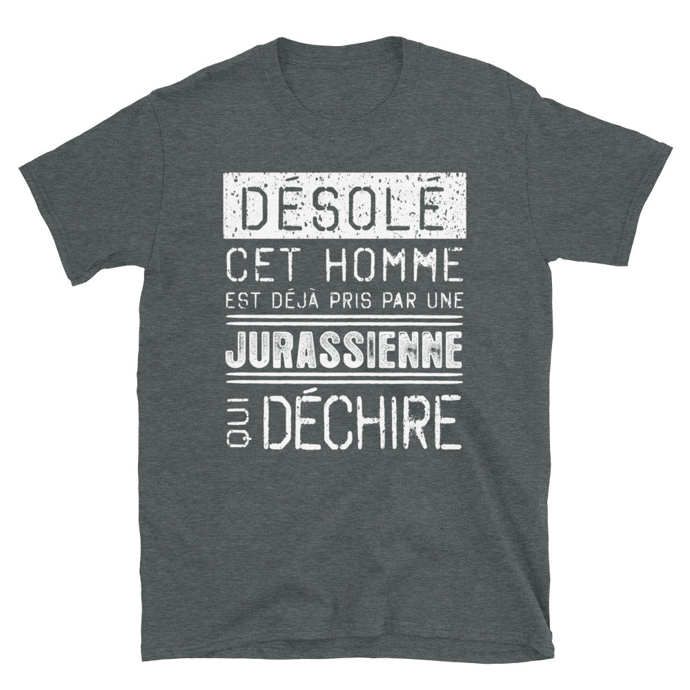 T-shirt Jura bleu marine - Désolé ce mec est pris par une fille qui déchire