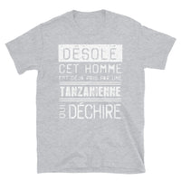 Thumbnail for T-shirt Tanzanienne bleu marine dos - Désolé ce mec est pris par une fille