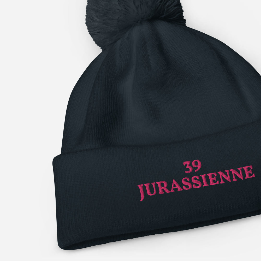 Bonnet femme avec pompon, JURASSIENNE 39 - Jura département