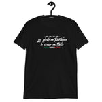 Les pieds en Bretagne, le coeur en Italie - T-shirt standard - Ici & Là - T-shirts & Souvenirs de chez toi