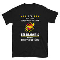 Thumbnail for Béarnais, Il y a deux types de personnes - T-shirt standard - Ici & Là - T-shirts & Souvenirs de chez toi