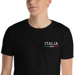 Italia - T-shirt standard unisexe brodé avec liseré drapeau italien vert blanc rouge - Ici & Là - T-shirts & Souvenirs de chez toi