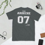 Team Ardèche 07 - T-shirt unisexe standard - Ici & Là - T-shirts & Souvenirs de chez toi