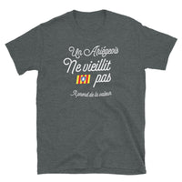 Thumbnail for un Ariégeois ne vieillit pas - T-shirt standard - Ici & Là - T-shirts & Souvenirs de chez toi